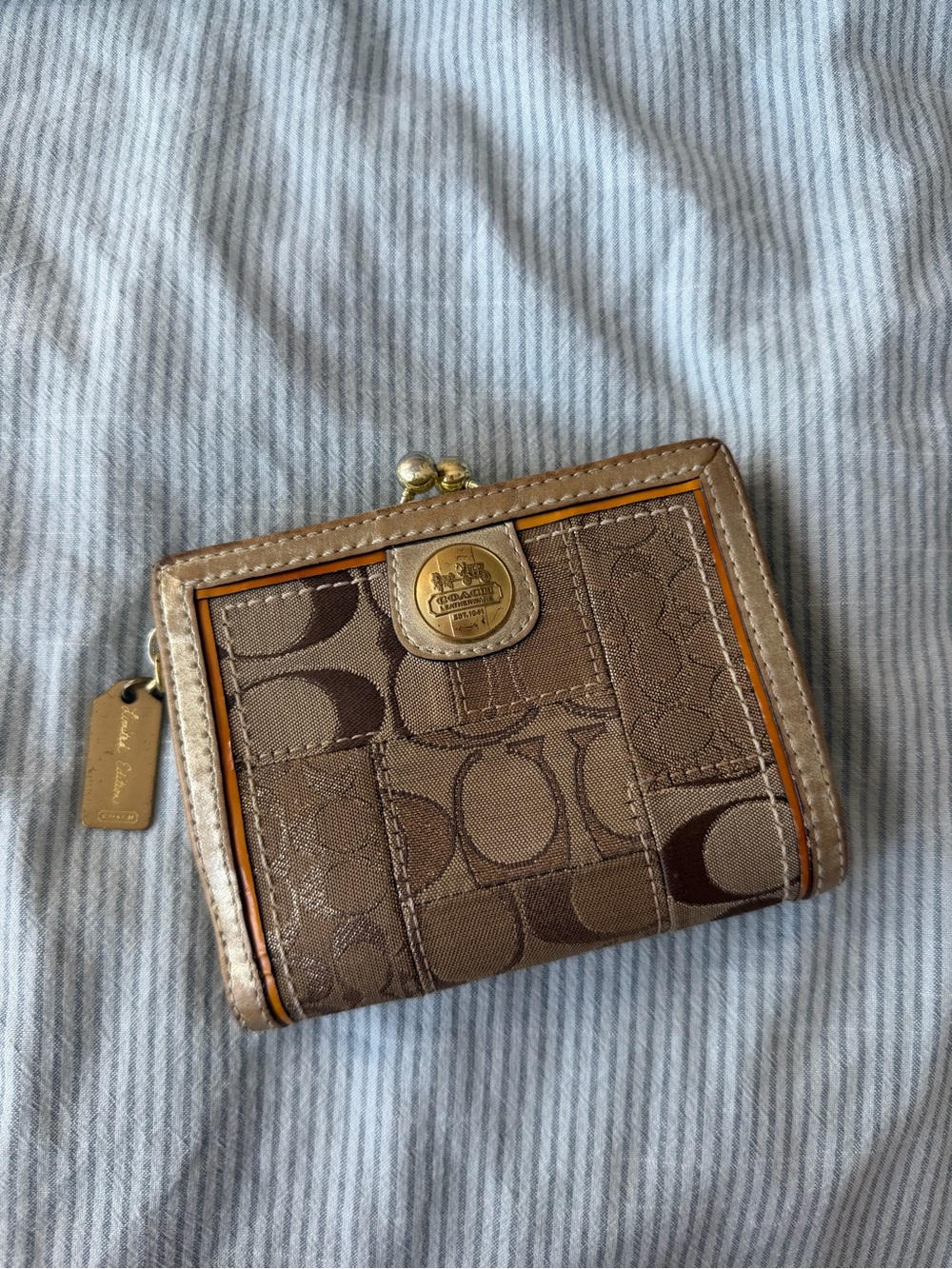 RARE VINTAGE Coach Brown Signature Patchwork Wallet with Gold Hardware